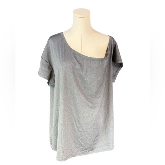 Torrid‎ Active Gray Off-the-Shoulder Short Sleeve Athletic Shirt (Size 2) - Picture 1 of 2